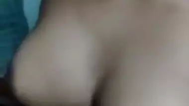 Desi gal shows perky XXX boobs in selfie video for her boyfriend