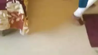 Chubby housewife hardcore sex MMS with friend