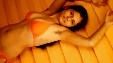 Desi Model in Bikni Posing for her Movie Hot Video