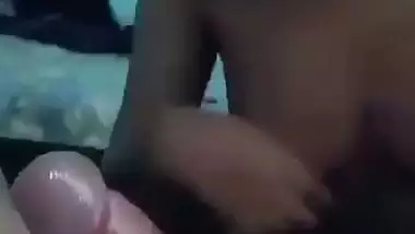 Short haired Indian girl nude blowjob viral MMS