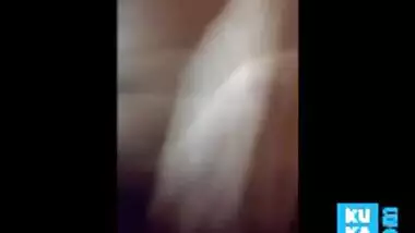 Hot girl shoot selfie while fingering