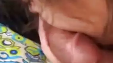 DESI BABE SUCKING EX LOVER DICK AWESOME